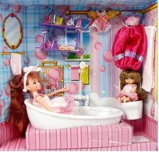 乐吉尔正品 迷你可喷水浴室芭比娃娃套装礼盒女孩玩具送礼佳品