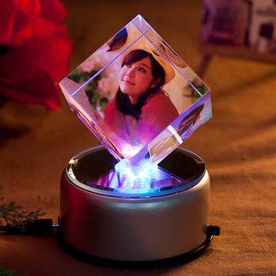 DIY创意生日礼物发光音乐旋转水晶魔方照片定制送男女友老婆礼品
