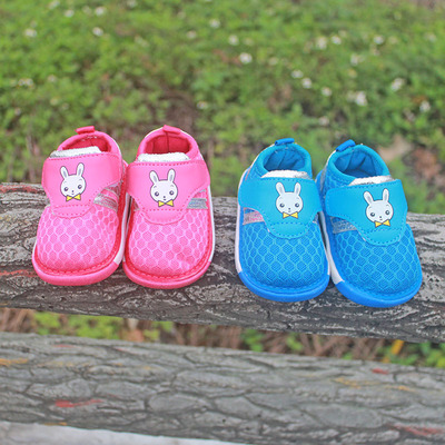 8个月宝宝鞋子0-1学步鞋防滑春软底6-12个月婴儿春秋单鞋女宝