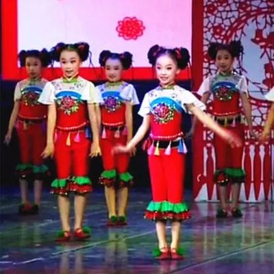 儿童秧歌演出服儿童大红灯笼舞蹈表演服男女唐装民族服装陕西民歌