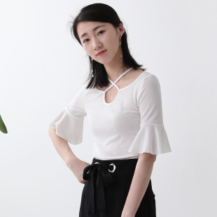 夏季新款韩国简约时尚修身显瘦吊带V字领t恤中袖上衣