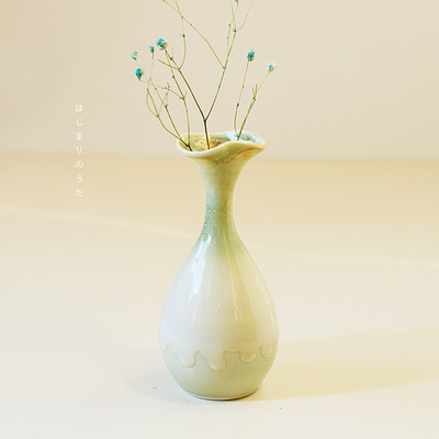 绝美 日本清新小瓷器 淡绿色轴上彩花瓶 插花摆件 送礼纯手工艺品