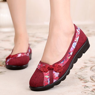老北京布鞋女鞋中老年人平底红色绣花鞋民族风复古传统春秋款单鞋
