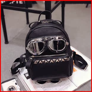 2016春夏新款个性眼镜双肩包女韩版PU铆钉街头休闲小背包旅行包潮