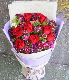 芜湖丽水福州同城鲜花配送11支红玫瑰花束花朵扇形包装 北京上海