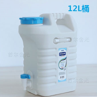 韩国进口手提水桶 户外储水 12升户外饮水桶抗菌加厚 车载水桶12L