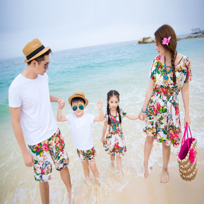 一家三口亲子装夏季母女装海边沙滩度假连衣裙父子短袖套装家庭装