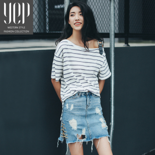YEP2016夏季新款斜肩皮扣装饰灰白条纹前短后长T恤女潮