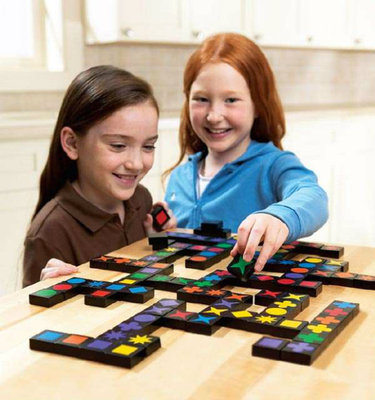 益智玩具 智库扣扣棋 运筹力 多方位思考能力 图形和颜色匹配能力