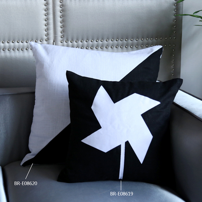包邮正品简约现代创意高档棉麻黑白抱枕靠垫家居沙发软装配饰风车