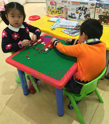 新款幼儿园多功能积木桌兼容乐高得宝小颗粒积木桌儿童塑料桌