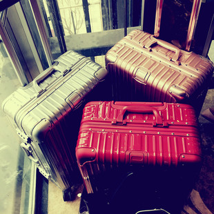 旅行箱万向轮新款玫瑰金拉杆箱铝框旅行箱学生行李密码行李箱包邮