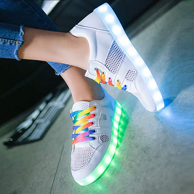 2016新品夏季透气发光鞋女LED充电七彩灯网布系带小白鞋休闲板鞋