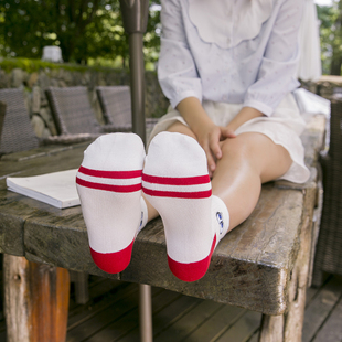 韩版日系纯棉卡通图案中筒袜子女运动透气吸汗卡哇伊甜美女学生袜