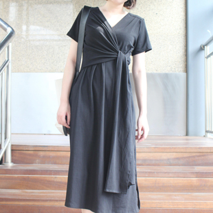 C家2016夏季新款欧美性感V领系带收腰显瘦开叉修身黑色气质连衣裙