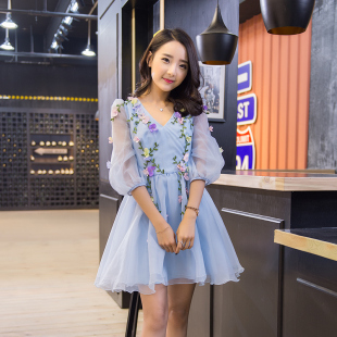 2016夏季新款韩版女装欧根纱修身显瘦灯笼袖V领蓬蓬裙连衣裙