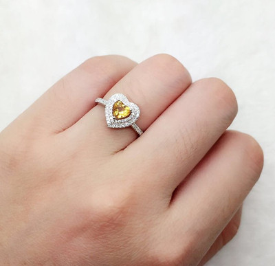 易奇鑫珠宝18k白金50分心形黄水晶奢华群镶真钻石戒指女指环首饰