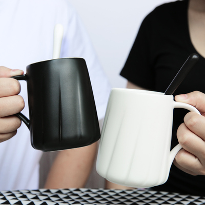 简约创意男女情侣黑白陶瓷水杯休闲家用办公室咖啡牛奶马克杯子