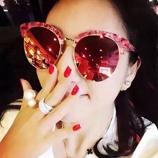 2016韩版太阳镜女大框偏光墨镜潮圆脸时尚个性明星款彩膜V牌眼镜
