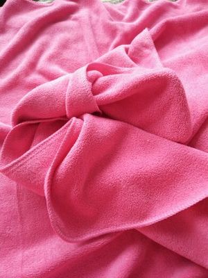 超细纤维涤棉加厚磨绒不掉毛不褪色保暖吸水百变可穿浴巾 床毯
