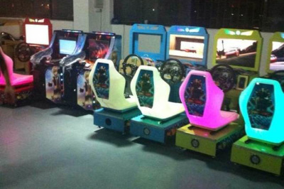 秦宏儿童赛车游戏机新款投币电玩游戏机儿童乐园设备小环游赛车