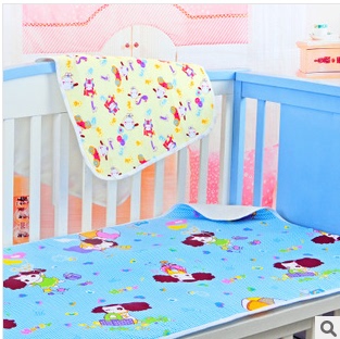 danilove婴儿床折叠婴儿床隔尿垫