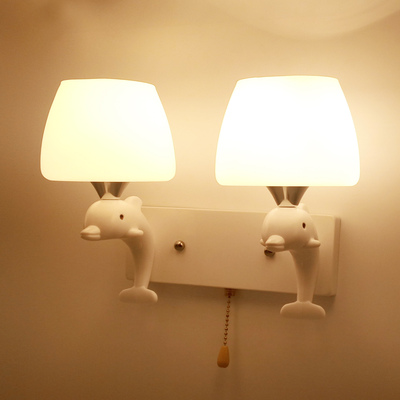 海豚壁灯卧室床头灯简约现代过道灯温馨创意led客房阳台墙壁灯具