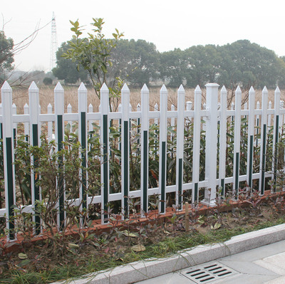 7025PVC塑钢护栏 栅栏花坛栏杆篱笆 庭院护栏隔离栏草坪栏60厘米