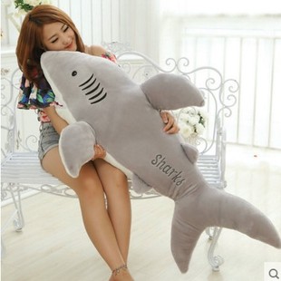 个性大白鲨公仔鲨鱼布艺毛绒玩具大号汽车抱枕女生日礼物特价包邮