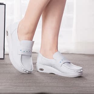 护士鞋白色超轻韩版真皮气垫鞋坡跟舒适休闲单鞋工作鞋妈妈鞋夏季