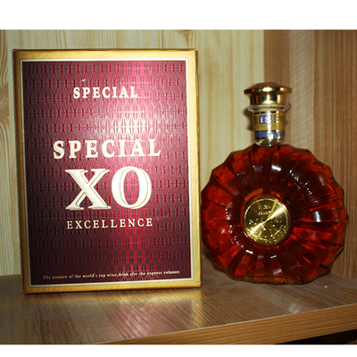 【天天特价】XO白兰地 700毫升 礼盒装  洋酒 梅洛送威士忌杯子2